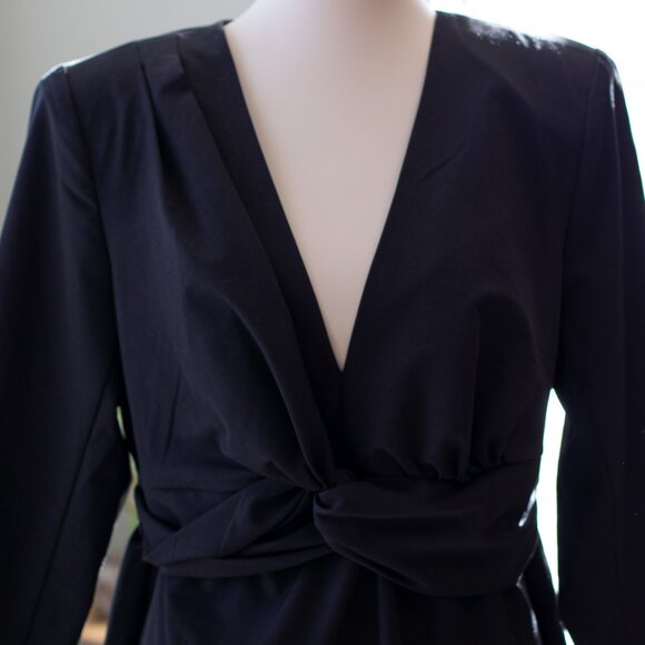 NWT Eloquii Size 14 Black Minidress w/Padded Shoulders and Twist Front - Picture 3 of 13